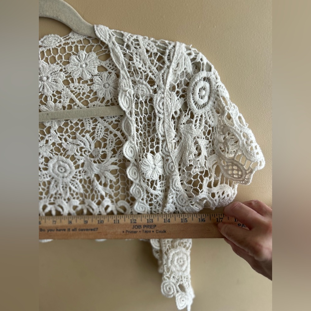 Lacey crochet shrug - Picture 6 of 9